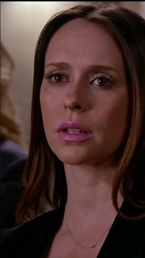 Caza a sus víctimas en vacaciones 😱🔪 | Criminal Minds | AXN Latinoamérica