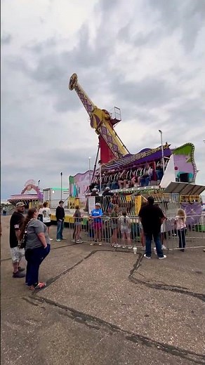 Upside down Carnival Ride