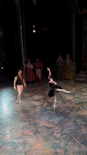 2.5K reactions · 46 comments | Isabella Boylston in Swan Lake 廉 #ballet #balletdancer #balletdanseur #ballerino #ballerina #dance #dancers #dancelife #repertoire #classic | Ballet Danseur | Facebook