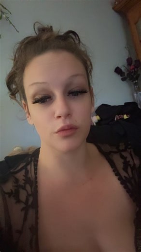 Coco (@curvaceous_blue_eyes)’s videos with original sound - Lincoln 3Dot