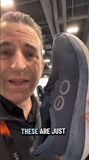 OOFOS Stride Shoe Is Perfect For Traveling And Being On Your Feet All Day!