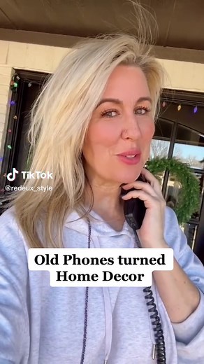 Upcycle Old Phones into Retro Bookends