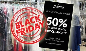 Crowd STORMS supermarket for Black Friday deals