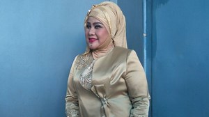 Chord Kunci Gitar dan Lirik Lagu Datang Untuk Pergi - Elvy Sukaesih: Sungguh Hatimu Bagai Batu - Tribunsolo.com