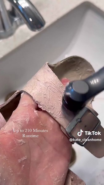 Sandals Cleaning Hack Using HOTO Scrubber