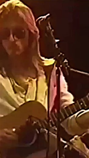 FireFall Strange Way 1978 Off the album Élan which is the third album by the American band Firefall, released in 1978. It featured the single “Strange Way” which reached No. 11 on the Billboard Hot 100 and No. 24 on the Adult Contemporary chart. #firefall #strangeway #foryou #70ssong #70smusic #popmusic #rickroberts #larryburnett #michaelclarke #countryrock #musicvideo #memories #popsong #1970smusic #livemusic # | Missmissyphilly