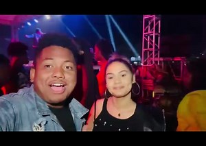 ZA ALOHA MIAIKY FA TENA MPAKANFY TROP ANY @ceasar TY Sandra Gomez Ty 😂 ISAKA ZAHO MANDEHA SOIRÉE ITAKO FOANA IZY FA TSY FANTAKO HOE INO TENA ANTONY 😳 TENA FAN NY CEASAR TROP Ty SANDRA TY SADY FANTANY DAHOLY NY HIRANY Ceasar JIABY … ARY RARIVA AO AMIN’NY JAO’S PUB I CEASAR SY NASHAN DE METY HO TONGA AO KO IZY 😂 | Lil'Gerve Lavalava Député Fb