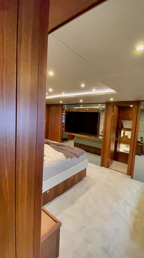 What do you think about the master stateroom on this $15,000,000 super yacht? #boatbuddies