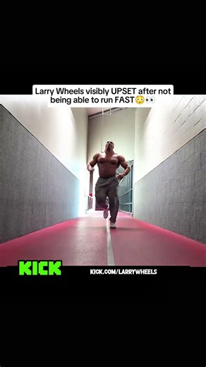 300LB Bodybuilder runs FAST?! 🤯 (Unbelievable)