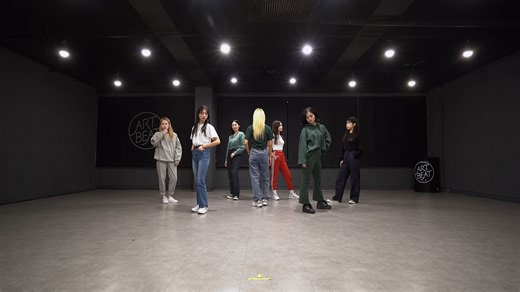 BTS - Dynamite Girls ver