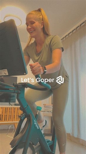 Goper | o seu movimento on Instagram: "Constância na prática de atividade física sem sair de casa é possível. A @marianadnassar encontrou na Bike Goper uma forma de se movimentar com mais regularidade, trazendo mais saúde, bem-estar e equilíbrio para o dia a dia. Aperte o play e veja como é fácil e prático ter uma bike Goper em casa. Você também quer fazer parte desse movimento? Conheça nossos planos de aluguel. Link da bio. #letsgoper"