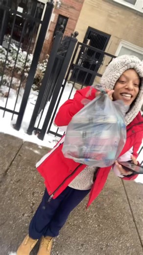 Big energy to start the New Year 🎉💙 Shoutout to the amazing @puertorican.queen549 for locking in with that $25 ACE Cakes package and officially joining the ACE La Familia 🙌 Every supporter means the world to me and moments like this keep the movement alive 💪 Appreciate you queen frfr! #ACECakes #25 #lafamilia #support #southshore