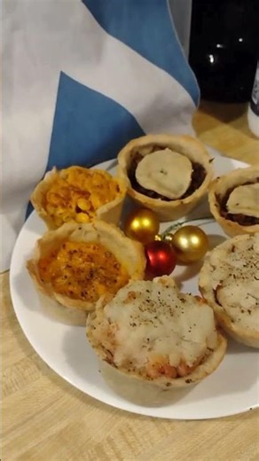 Wee Xmas Scotch Pies – Traditional Scottish Christmas Classics (Vegan)