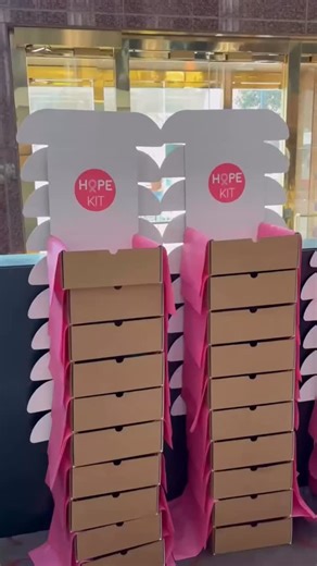 💖Joining together for an important cause.💖 ​ Our Mary Kay employees partnered with the National Breast Cancer Foundation to pack HOPE Kits and write heartfelt notes of encouragement for women on their breast cancer journey. ​ Because giving back isn’t just what we do, it’s who we are. ✨ | Mary Kay Global