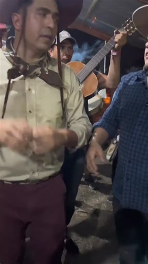 Folklore Argentino on Instagram: "Nada mejor que esto!!!🍷🎶 #peñafolclorica #folclore #chacarera #argentina🇦🇷"