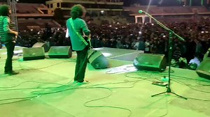 4.8M views · 418K reactions | Ei Obelay (Shironamhin) Live from Bijoy Concert 2021! Crowd at 12:30am ❤️ #eiobelay #Shironamhin | Symon | Facebook