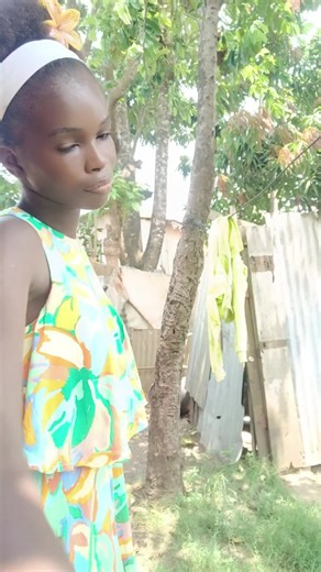 Alice linda (@alice.lopes765)’s videos with som original - Lurdes Miiranda