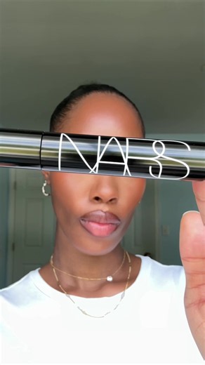 Notorious Mascara by NARS review — lightweight mascara for everyday use