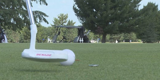 12th annual Swing Against Cancer fundraiser features former Wisconsin sports stars
