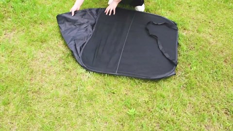 Pop up Pool Toy Storage Bin,32"X32"X30"Pool Float Organizer Bag with 2 Side Pockets Mesh Swimming Pool Toys Organizer with 4 Ground Nails for Inflatable Toys, Float, Beach Ball and Pool Accessories