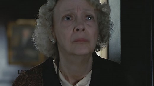 "一卷8毫米的录像带中，挖出了多少人性的黑暗？凯奇早期经典之作"——《八毫米》