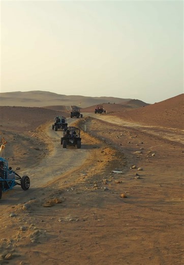 Desbloquea la Emoción de conducir un Buggy en la Reserva de Paracas! ¿Estás listo para sentir la adrenalina y la libertad en el impresionante Desierto de Paracas? ¡Conduce nuestro buggy arenero durante 2 horas y explora las playas mágicas, miradores impresionantes y dunas gigantes de la Reserva Nacional de Paracas! Disfruta de: - 2 horas de conducción intensa en nuestro buggy arenero - Acceso exclusivo a rutas y miradores secretos - Guía experto para asegurar tu seguridad y diversión - Equipo de