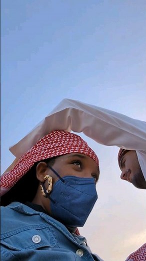 Mastering the Art of Wearing a Keffiyeh Headdress: A Step-by-Step Guide