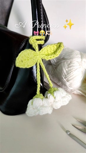 Crochet Bag Charm 🌷 #crochetforbeginners #crochet #handmade #easycrochetproject #viral #crocheteasy