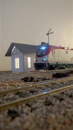 Amtrak? #train #modeltrains #modelrailroad #modelrailway #hoscale #amtrak