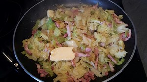Recette de chou vert aux lardons croustillants