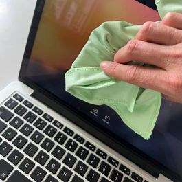 SKÆRMKLUD TIL FX LCD SKÆRME, TV SKÆRME, PC SKÆRME, TELEFON SKÆRME MM (Svanemærket)