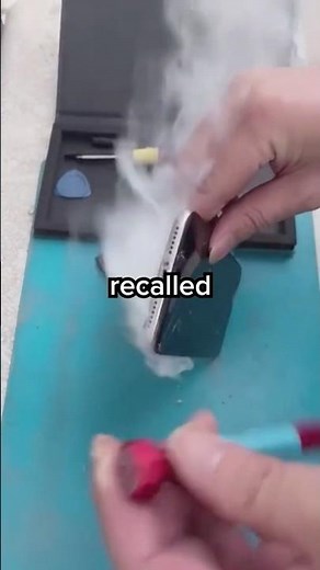 The Samsung Exploding Phone Disaster🤯