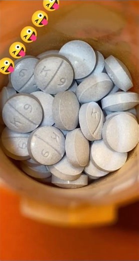 Oxycodone Explained: Uses, Risks, Side Effects, and Safer Alternatives