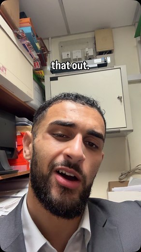 Nikos Andreass on Instagram: "Give a little wiggle"