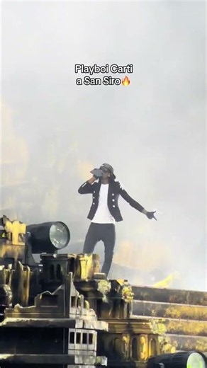 Playboi Carti performs "FE!N" Live in Milan, Italy 🇮🇹
