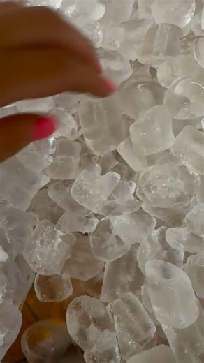 Constantly sourcing the best of the best for our customers 🫶🏼 Have an event or a party coming up? Reach out to us to see what we offer 🦐🦞🦀🐟🦪 📍 Thursday - IGA Coomera Waters 2pm - 5pm 📍 Friday - Paradise Point Bowls Club 10am - 4pm 📍 Saturday - Helensvale Farmers Market 6am - 11am Pre-orders welcome and encouraged on popular items 🤗 https://snapperup.square.site ❤️ Lisa & the Snapper Up team x | Snapper Up