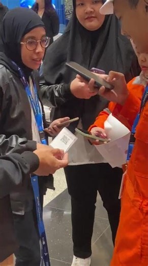 kumpulkan scan qr code menggunakan bizmatch undangin dan dapatkan hadiahnya