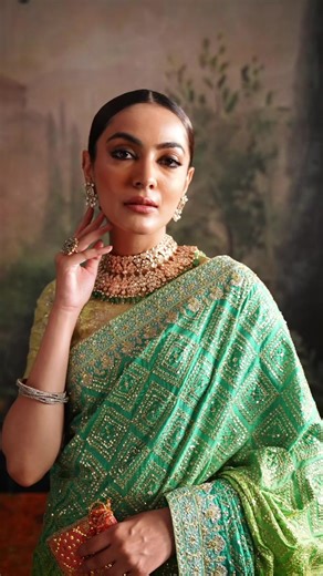 The Sari Edit: Modern Trends in Traditional Fashion