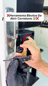 The tool that opens emergency locks for locksmiths ❌🚨........ La herramienta que abre cerraduras de emergencia de los cerrajeros ❌🚨…….. #Lock #locksmith #lockpicking #keys #tools #hack #craft | Cerrajeros Master Locks