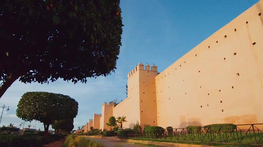 Discover the wealth of art, industry, and educational institutions in Africa's greatest ancient cities in the next installation of #AfricasCivilizationsPBS with Henry Louis Gates, Jr. available to stream starting at 9PM ET tonight. Learn more: http://to.pbs.org/2lxrCLZ | PBS