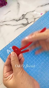 100K views · 1.2K reactions | Diy gift for you  ☘️ pipe cleaner tutorial #fblifestyle #diycrafts #handmade | Diy Aoo Ruangsuk | Facebook