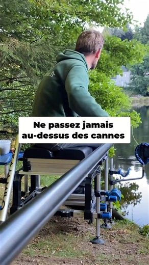Grosse erreur à ne jamais faire: ne jamais passer au-dessus des cannes. C'est souvent comme ça qu'on casse une canne, et c'est vraiment dommage! Voyez comment s'installer de manière très simple. #fishing #pechecarpe #pecheaucoup#cannes #pêche #conseils #erreur #technique | L'Art De La Pêche