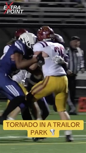 Corbin Wells spins his way to the end zone! 🔥 Barren County beats Warren Central 38-32. Is this our #EPTopPlay of the week? 👀 🎥: @espenmaddox.tv #extrapoint #eptopplay #fnl #highschoolfootball | Extra Point WKU