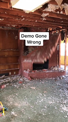 Demo gone wrong 🥴 bye bye floors 🥲 #homerenvation #diyrenovation #homeimprovement #interiordesign #realestate #homedecor