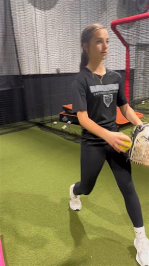 Softball Pitching Lessons‼️Book online here ➡️➡️➡️ taylormadesportsacademy.com ⬅️⬅️⬅️ | Megan Baldwin