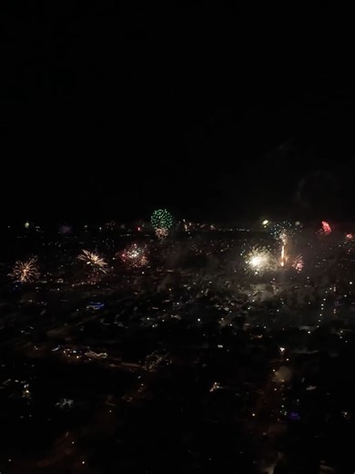There is nothing quite like the fireworks on the island of Oahu in Hawai'i. They were pretty tame this time because of the accident last year that killed 6 people, but they still did not disappoint. #fyp #viral #newyear #hawaii #fireworks