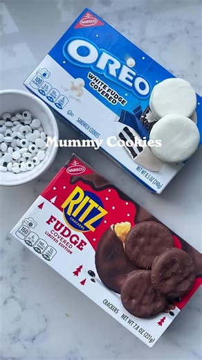 6 comments | No baking skills required李 So easy to make, it’s scary. Melt white chocolate•drizzle across your cookies•add candy eyes• eat• Everything you need is right here. https://liketk.it/5rZnV Join @maryalicehome on the @shop.LTK app to shop this post and more! Halloween Ideas. Cookies. Easy Recipes. No Bake Cookies. Party Treats. Trick or Treat . | MaryAlice.Home | Facebook