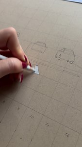 Turning Tribeca into a colored pencil drawing✍️🌇 The details in this drawing are absolute ✨chefs kiss✨ Over 20 Easter eggs are in this drawing which fills me with an immense amount of joy!! (Good luck finding all of them👀) I use @prismacolor premier soft core colored pencils and @strathmoreart toned tan paper. All purchased at @blickartmaterials | Deely Drawings