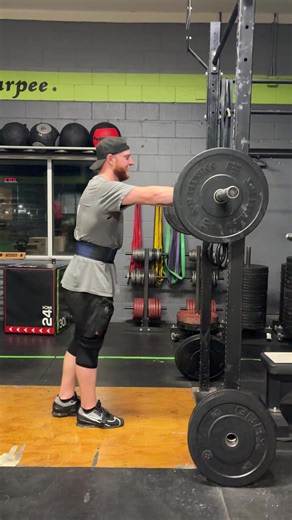 What are you training for? What’s one goal we can help you reach? If you want to: - Learn to lift safely - Challenge yourself daily - Work hard and have fun - Encourage others CrossFit Elgin’s community strength and conditioning program may be a fit for you. 💫 Book your free week trial at crossfitelgin.com #crossfitelgin #learntolift #belikecoachjordan #workhardstayhumble