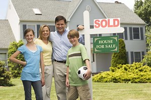 What Debt Needs to Be Paid Off at Closing When Selling Your House?